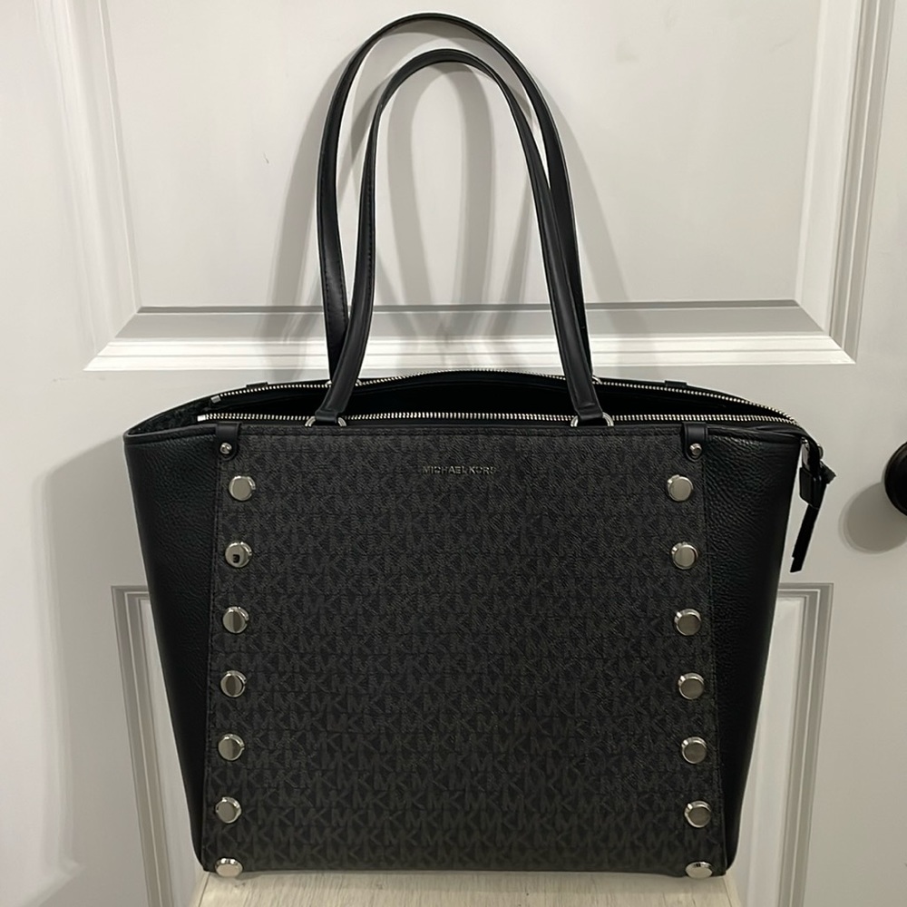 Michael Kors Holly zip top large tote
